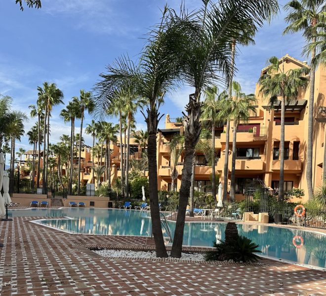 R5170885-Image 1-Middle Floor Apartment - 2 Beds - 110 Built