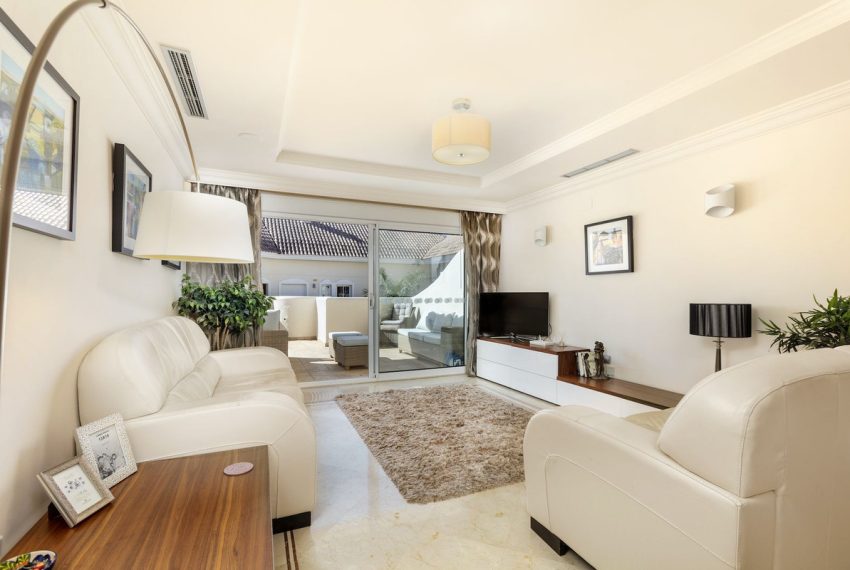 R5365264-Apartment-For-Sale-Nueva-Andalucia-Middle-Floor-Apartment-2-Beds-88-Built-1