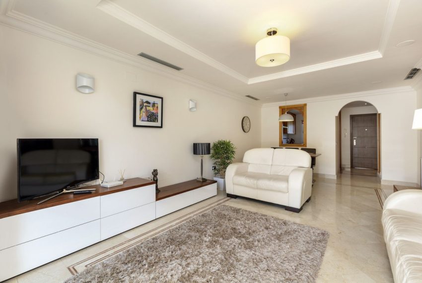 R5365264-Apartment-For-Sale-Nueva-Andalucia-Middle-Floor-Apartment-2-Beds-88-Built-2