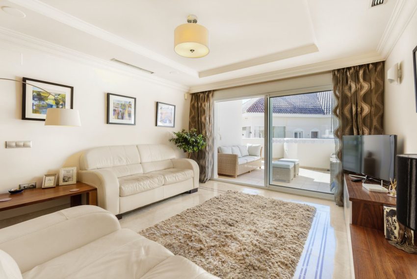 R5365264-Apartment-For-Sale-Nueva-Andalucia-Middle-Floor-Apartment-2-Beds-88-Built-3