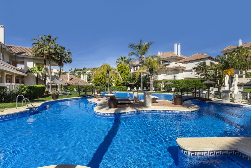 R5365264-Apartment-For-Sale-Nueva-Andalucia-Middle-Floor-Apartment-2-Beds-88-Built
