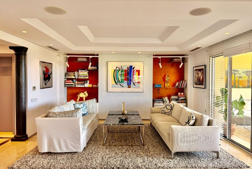 R5401237-Apartment-For-Sale-Nueva-Andalucia-Penthouse-4-Beds-361-Built-1