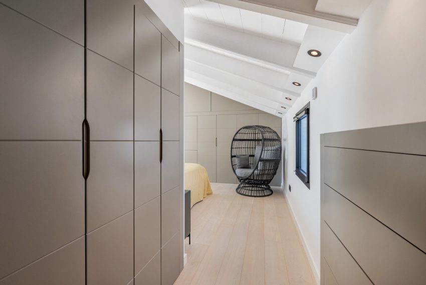 R5426380-Apartment-For-Sale-The-Golden-Mile-Penthouse-Duplex-3-Beds-193-Built-14