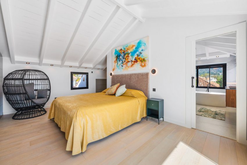 R5426380-Apartment-For-Sale-The-Golden-Mile-Penthouse-Duplex-3-Beds-193-Built-15