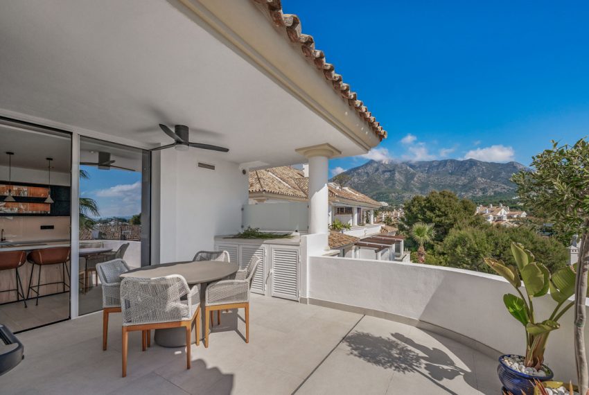 R5426380-Apartment-For-Sale-The-Golden-Mile-Penthouse-Duplex-3-Beds-193-Built-8