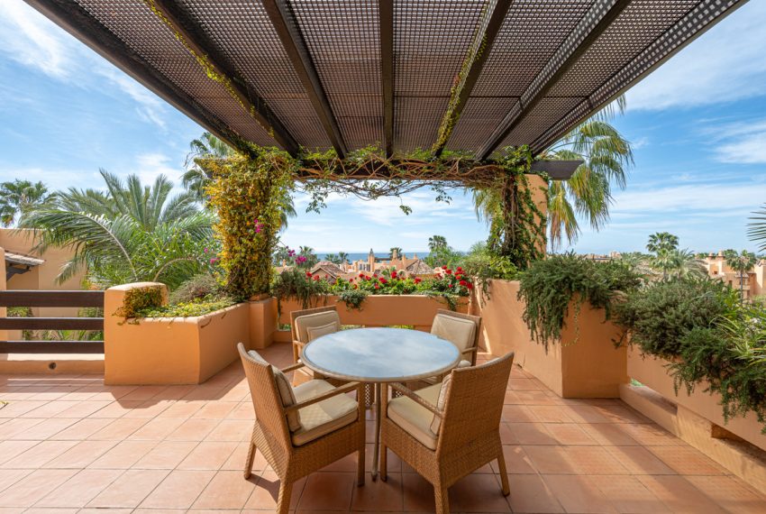 R5428081-Apartment-For-Sale-The-Golden-Mile-Penthouse-2-Beds-166-Built-1