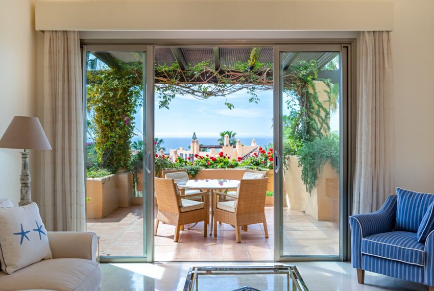 R5428081-Apartment-For-Sale-The-Golden-Mile-Penthouse-2-Beds-166-Built