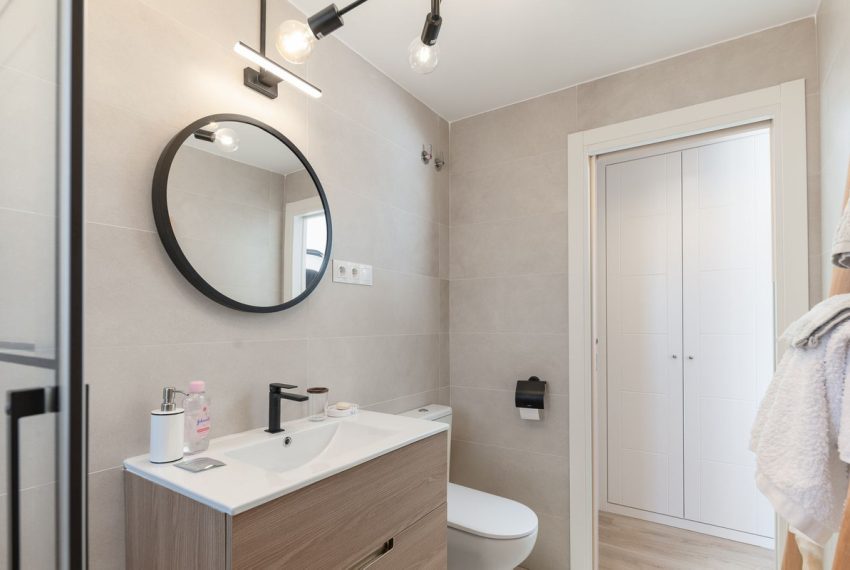 R5431927-Apartment-For-Sale-Nueva-Andalucia-Penthouse-4-Beds-108-Built-16