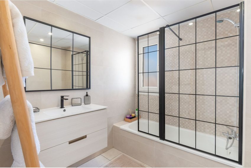 R5431927-Apartment-For-Sale-Nueva-Andalucia-Penthouse-4-Beds-108-Built-18