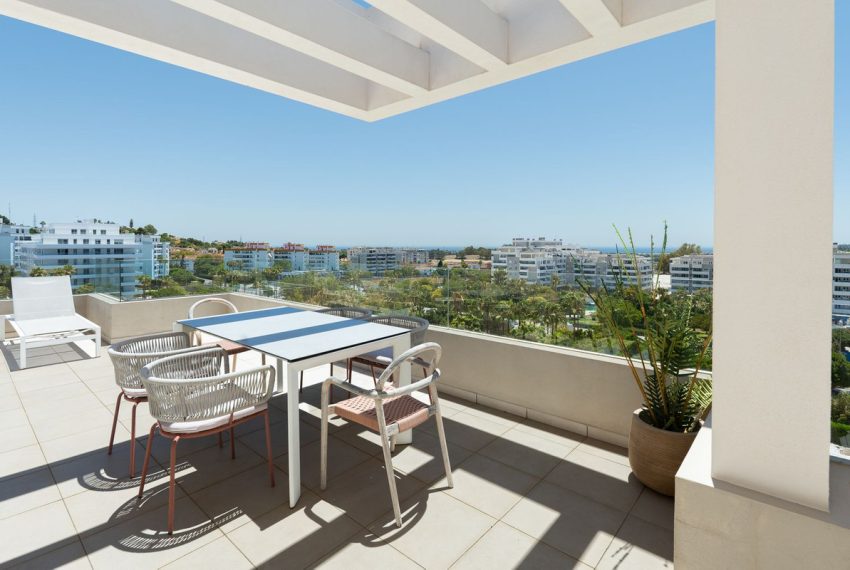 R5431927-Apartment-For-Sale-Nueva-Andalucia-Penthouse-4-Beds-108-Built-3