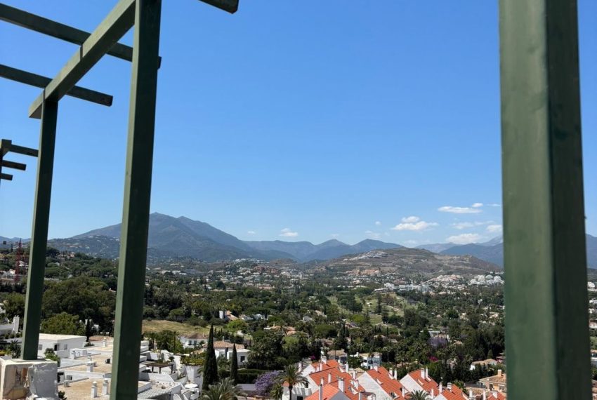 R5435755-Apartment-For-Sale-Nueva-Andalucia-Penthouse-Duplex-2-Beds-96-Built-6