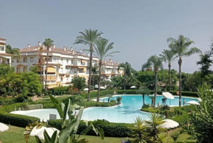 R5443591-Apartment-For-Sale-Marbella-Middle-Floor-Apartment-2-Beds-95-Built