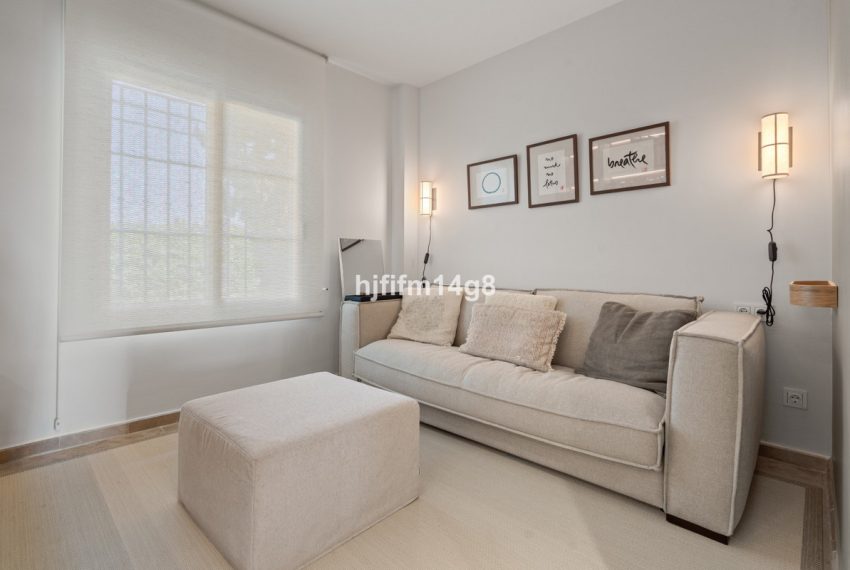 R5449960-Apartment-For-Sale-Nueva-Andalucia-Ground-Floor-Apartment-2-Beds-104-Built-11