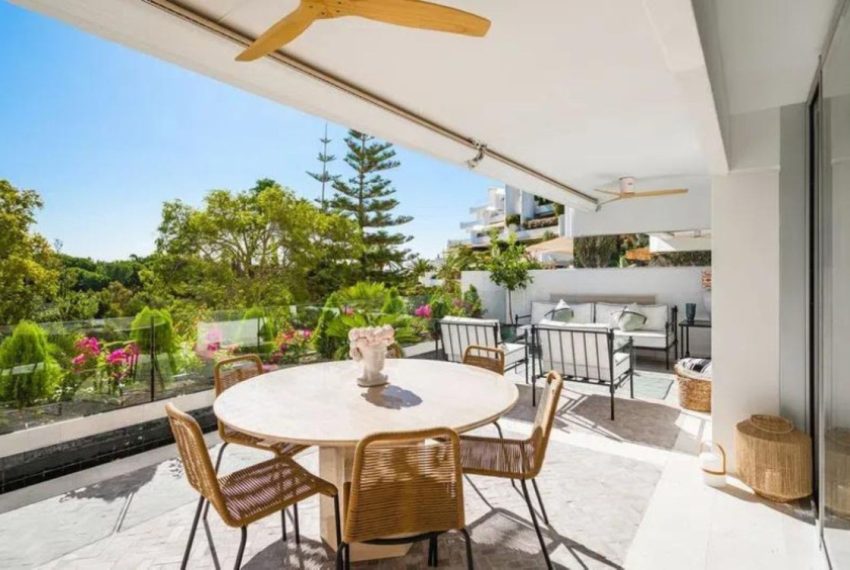 R5451994-Apartment-For-Sale-The-Golden-Mile-Middle-Floor-Apartment-3-Beds-255-Built-12