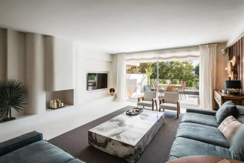 R5451994-Apartment-For-Sale-The-Golden-Mile-Middle-Floor-Apartment-3-Beds-255-Built-13