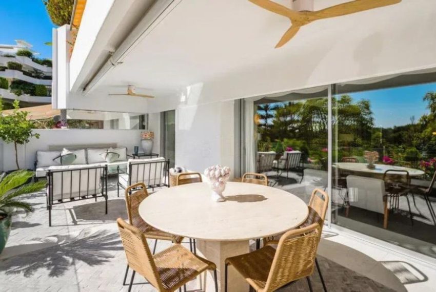 R5451994-Apartment-For-Sale-The-Golden-Mile-Middle-Floor-Apartment-3-Beds-255-Built-15