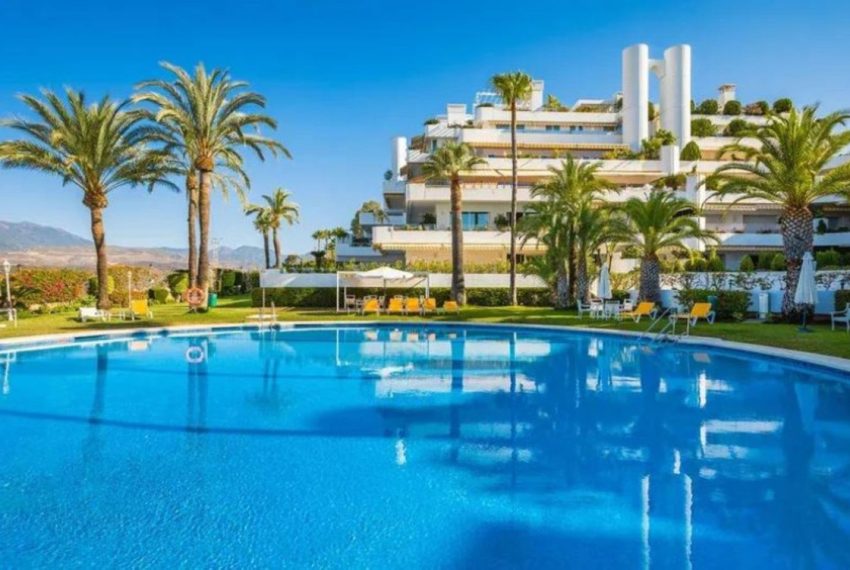 R5451994-Apartment-For-Sale-The-Golden-Mile-Middle-Floor-Apartment-3-Beds-255-Built-16