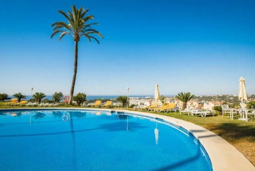 R5451994-Apartment-For-Sale-The-Golden-Mile-Middle-Floor-Apartment-3-Beds-255-Built-18