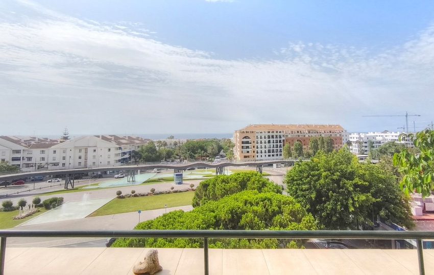 R5452309-Apartment-For-Sale-San-Pedro-de-Alcantara-Middle-Floor-Apartment-4-Beds-200-Built