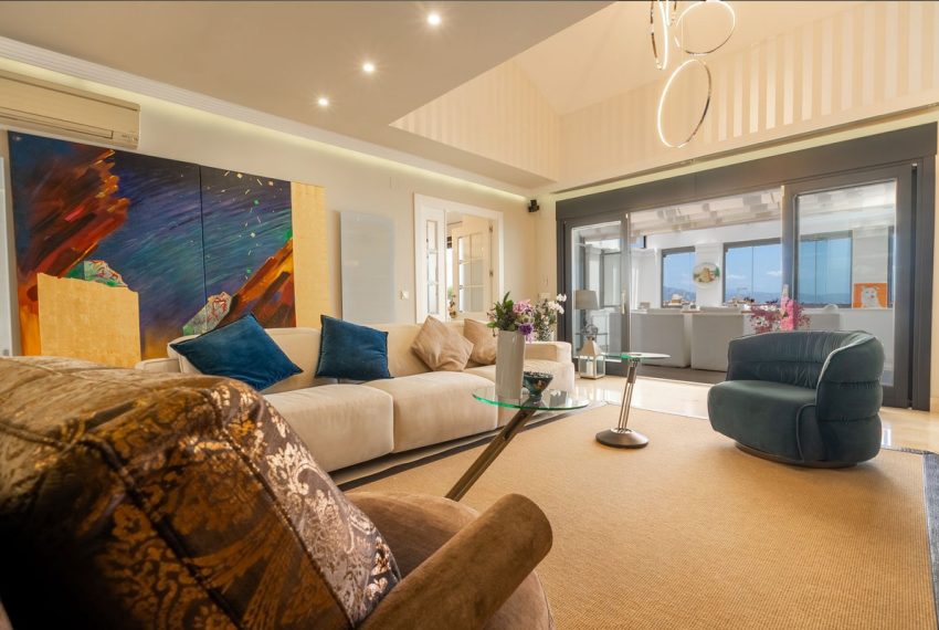 R5452324-Apartment-For-Sale-San-Pedro-de-Alcantara-Penthouse-Duplex-2-Beds-156-Built-10