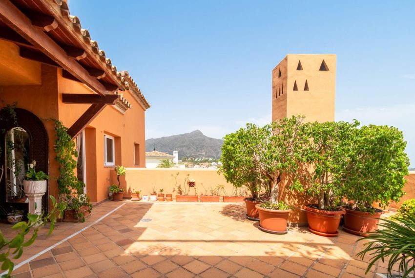 R5453452-Apartment-For-Sale-Nueva-Andalucia-Middle-Floor-Apartment-3-Beds-270-Built-1