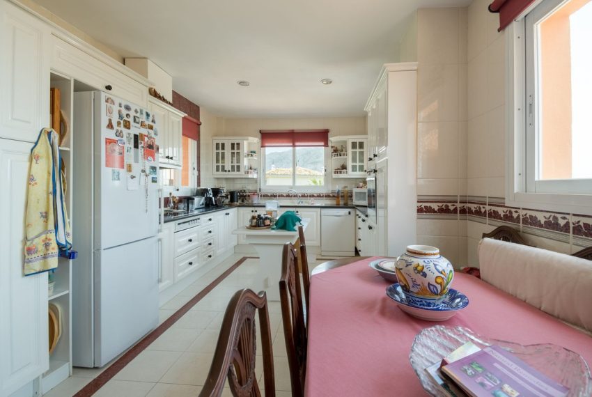R5453452-Apartment-For-Sale-Nueva-Andalucia-Middle-Floor-Apartment-3-Beds-270-Built-12