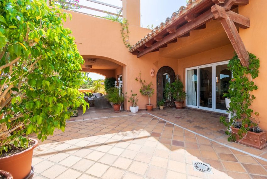 R5453452-Apartment-For-Sale-Nueva-Andalucia-Middle-Floor-Apartment-3-Beds-270-Built-7