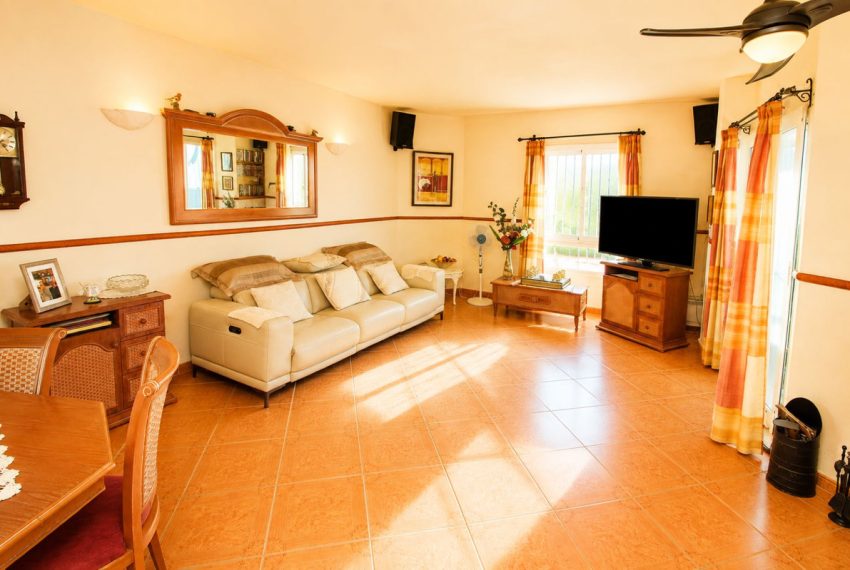 R5453896-Apartment-For-Sale-Nueva-Andalucia-Middle-Floor-Apartment-2-Beds-110-Built-4