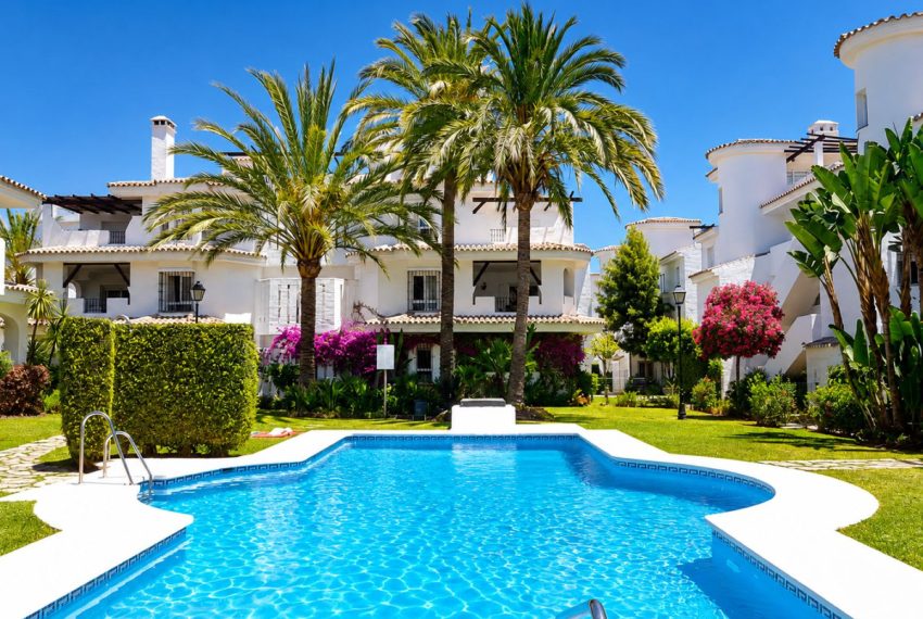 R5453896-Apartment-For-Sale-Nueva-Andalucia-Middle-Floor-Apartment-2-Beds-110-Built