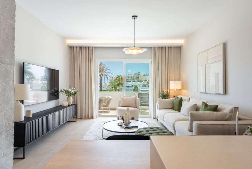 R5454367-Apartment-For-Sale-Nueva-Andalucia-Penthouse-Duplex-3-Beds-109-Built-1