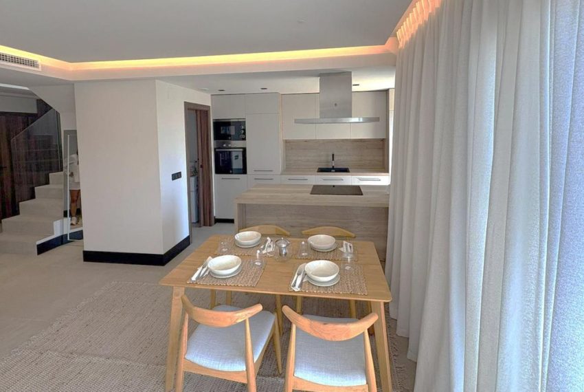 R5455291-Apartment-For-Sale-Nueva-Andalucia-Penthouse-Duplex-3-Beds-240-Built-2