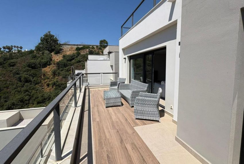 R5455291-Apartment-For-Sale-Nueva-Andalucia-Penthouse-Duplex-3-Beds-240-Built-8