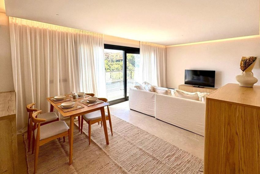 R5455291-Apartment-For-Sale-Nueva-Andalucia-Penthouse-Duplex-3-Beds-240-Built