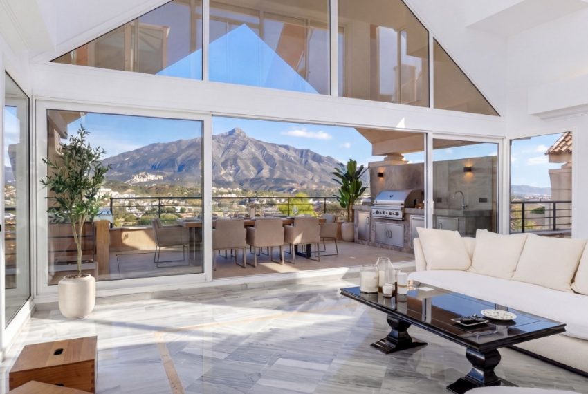 R5455732-Apartment-For-Sale-Nueva-Andalucia-Penthouse-Duplex-3-Beds-397-Built-1