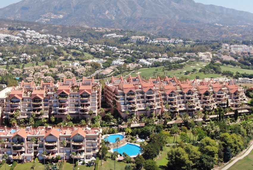 R5455732-Apartment-For-Sale-Nueva-Andalucia-Penthouse-Duplex-3-Beds-397-Built