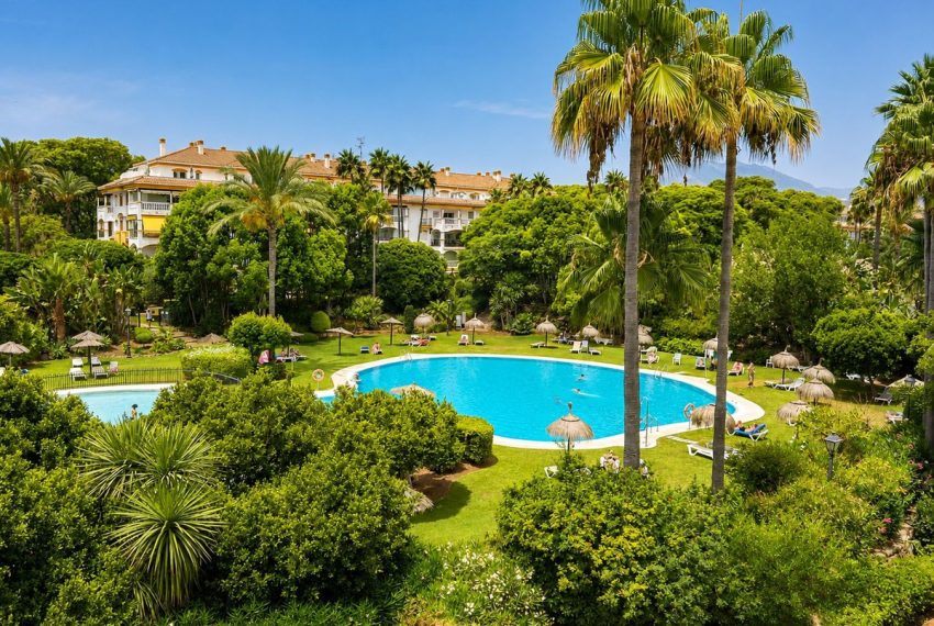 R5456536-Apartment-For-Sale-Marbella-Middle-Floor-Apartment-2-Beds-84-Built-1