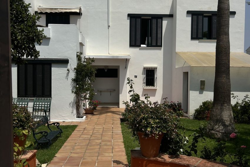 R5457592-House-For-Sale-San-Pedro-de-Alcantara-Townhouse-3-Beds-170-Built-1