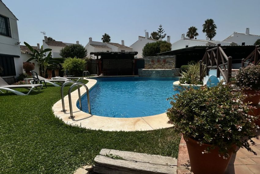 R5457592-House-For-Sale-San-Pedro-de-Alcantara-Townhouse-3-Beds-170-Built-4