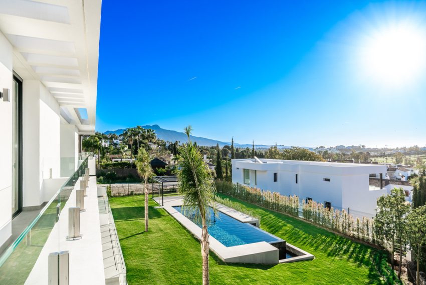 R5457823-House-For-Sale-Benahavis-Detached-Villa-6-Beds-1038-Built-4