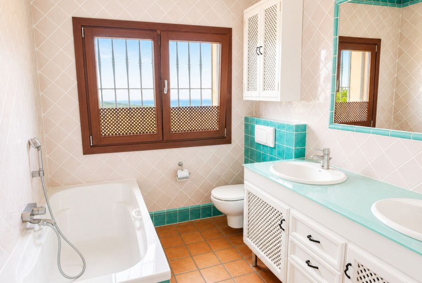 R5459224-House-For-Sale-Estepona-Finca-Cortijo-6-Beds-650-Built-16