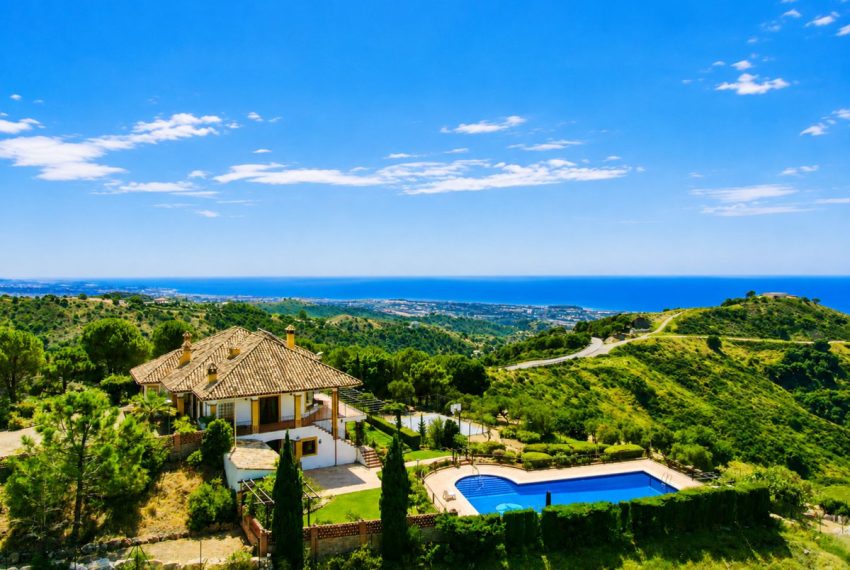R5459224-House-For-Sale-Estepona-Finca-Cortijo-6-Beds-650-Built-4
