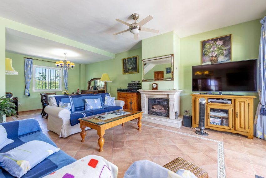 R5459248-House-For-Sale-Coin-Detached-Villa-4-Beds-365-Built-11