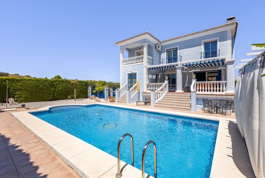 R5459248-House-For-Sale-Coin-Detached-Villa-4-Beds-365-Built-2