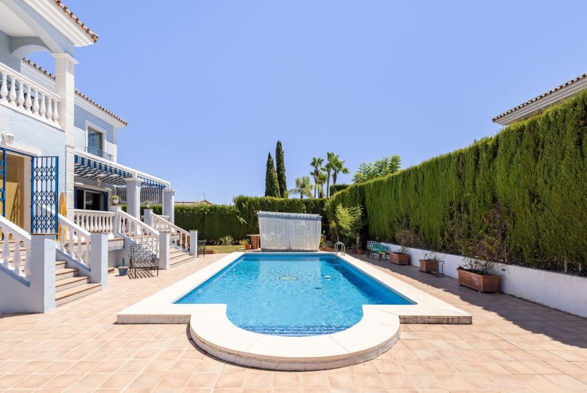 R5459248-House-For-Sale-Coin-Detached-Villa-4-Beds-365-Built-4