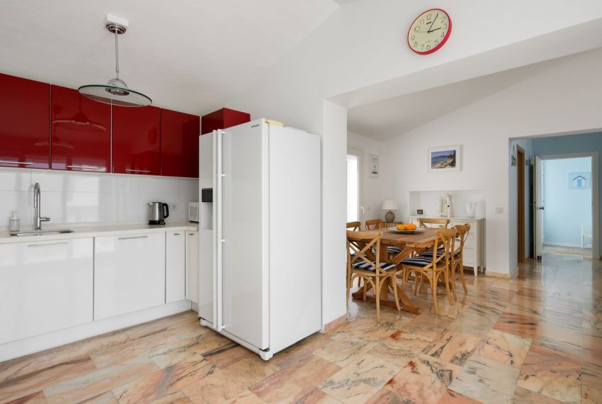 R5459329-House-For-Sale-Estepona-Detached-Villa-3-Beds-200-Built-8
