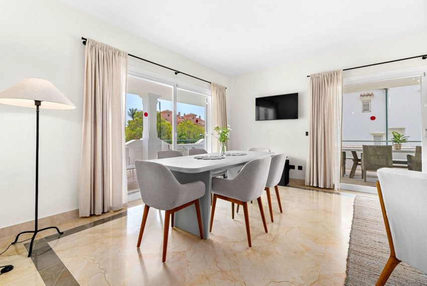 R5459389-Apartment-For-Sale-El-Presidente-Middle-Floor-Apartment-3-Beds-95-Built-7