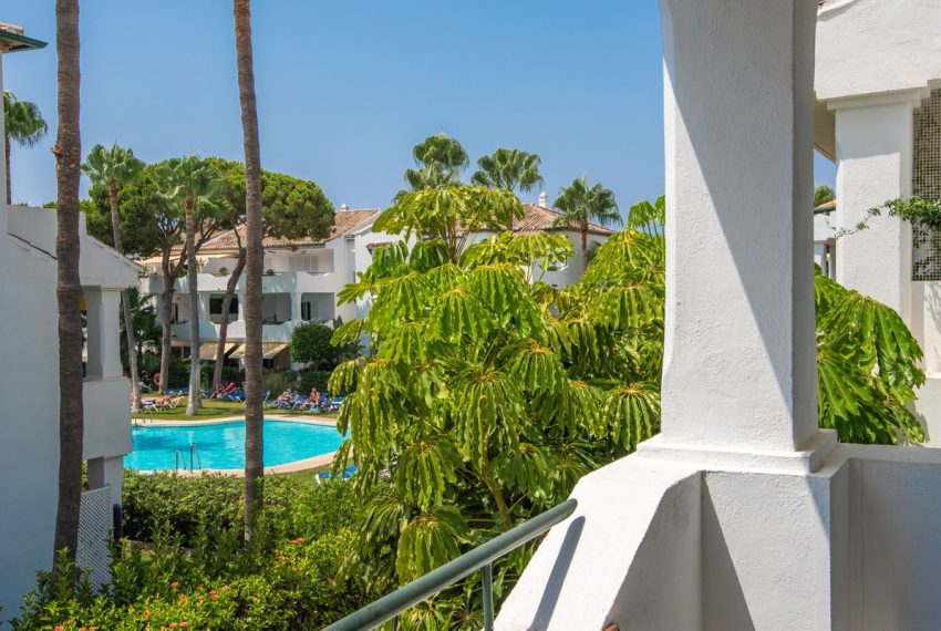 R5459389-Apartment-For-Sale-El-Presidente-Middle-Floor-Apartment-3-Beds-95-Built