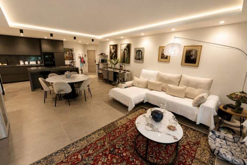 R5459488-Apartment-For-Sale-Estepona-Middle-Floor-Apartment-2-Beds-133-Built-3